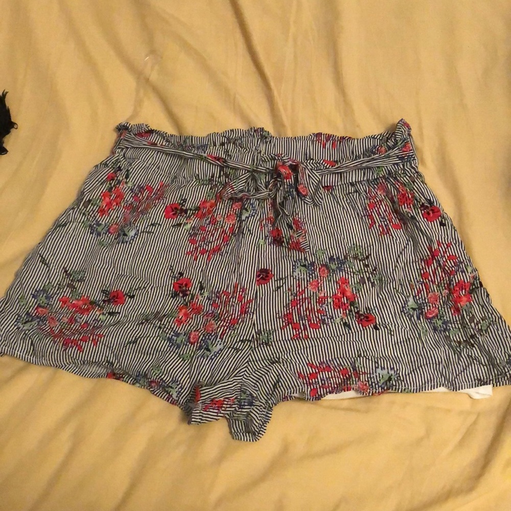 High waisted sash tie shorts